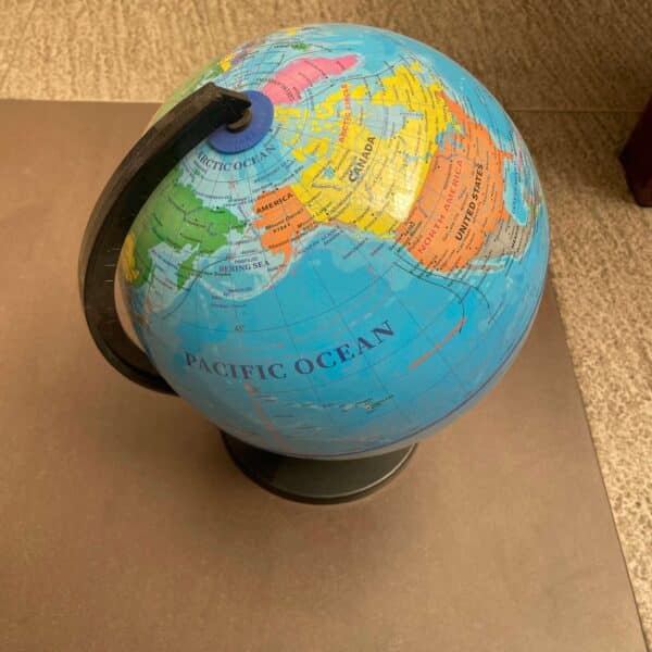 Globe (2)