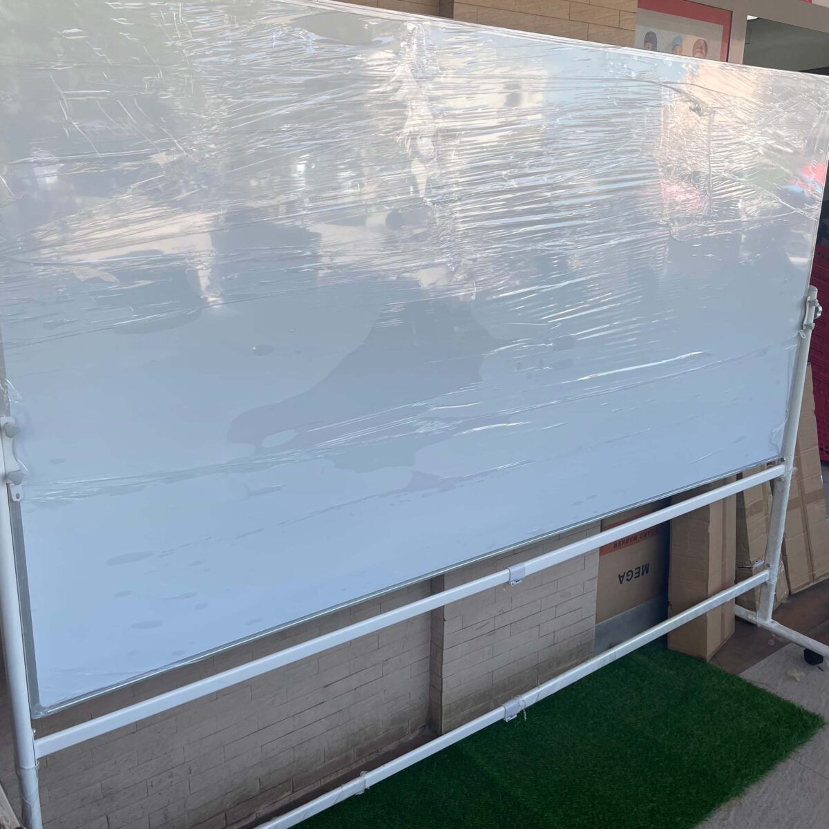 standing white board (4)